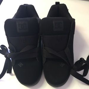 Men’s DC Black Skateboard shoe